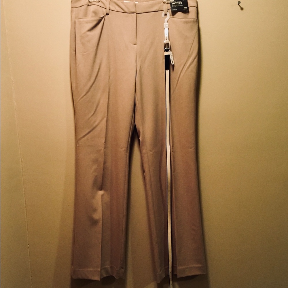 New York and Company Stretch Dress Pants Tan 10 NWT